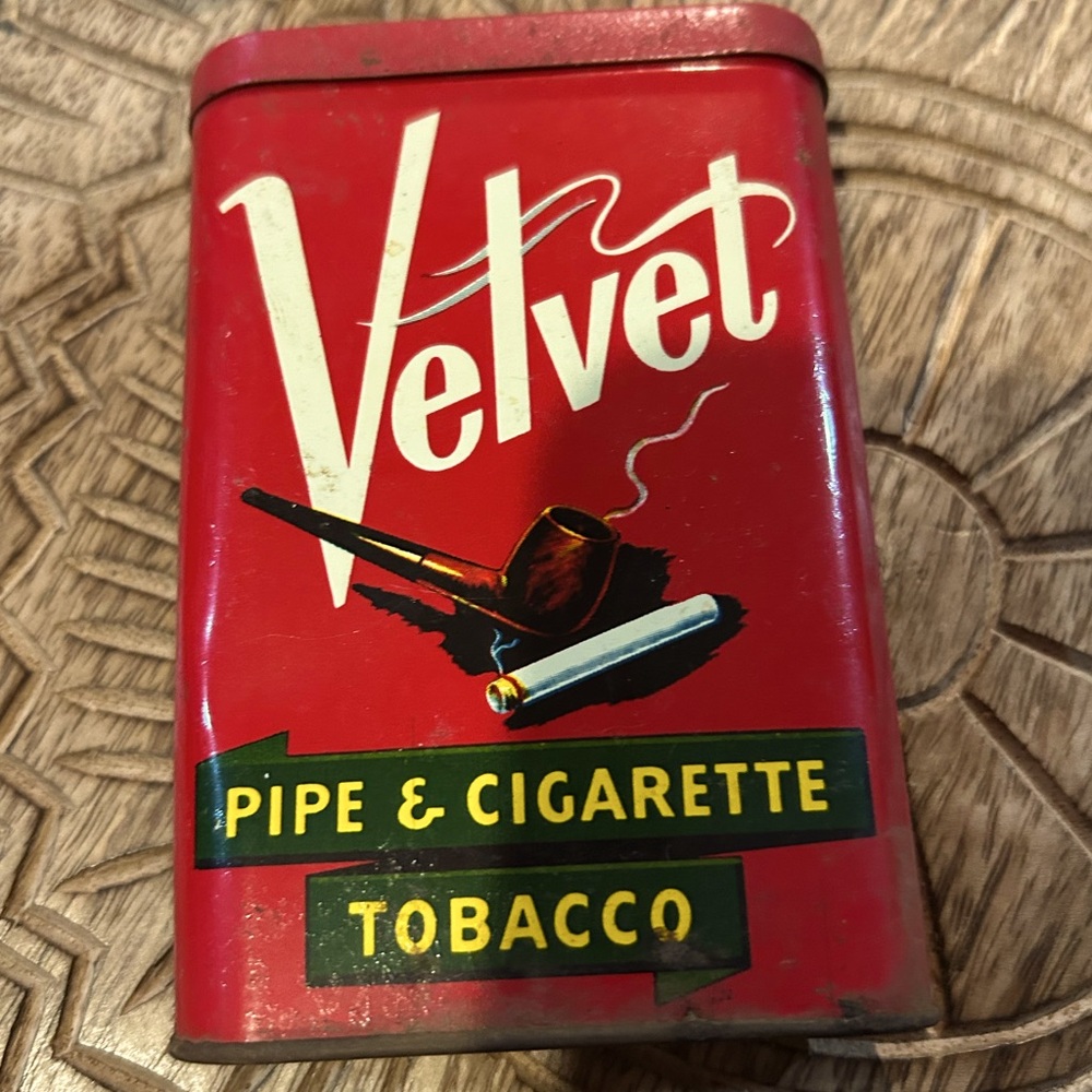 Velvet Red Tobacco Tin